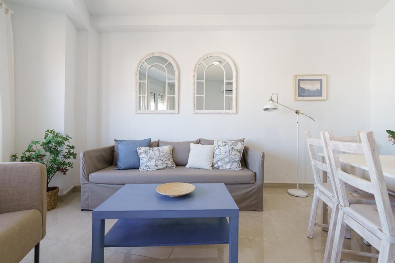 Maisuit Apartment Malaga City Center Екстериор снимка