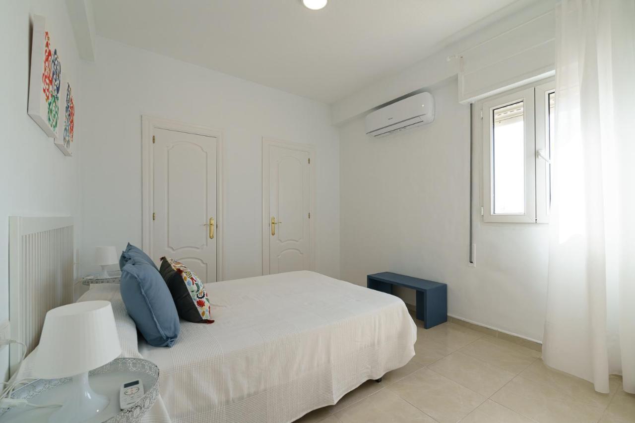 Maisuit Apartment Malaga City Center Екстериор снимка