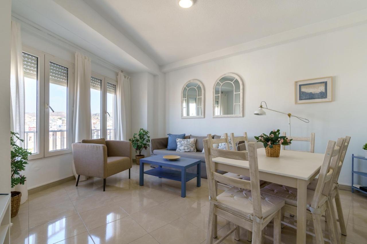 Maisuit Apartment Malaga City Center Екстериор снимка